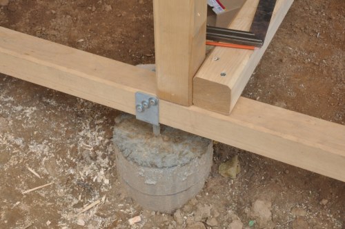 image from report, showing the connection to the ground with the beams